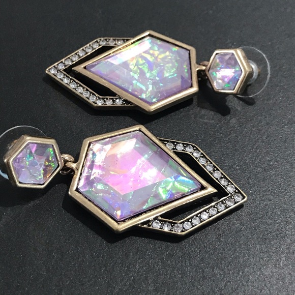 Purple iridescent geometric drop earrings - Picture 4 of 8